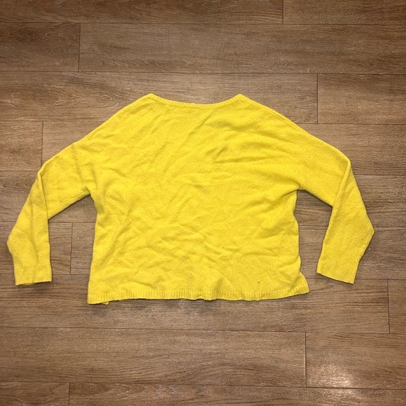 GAP Yellow Men's fuzzy Sweater size XL - Picture 2 of 4
